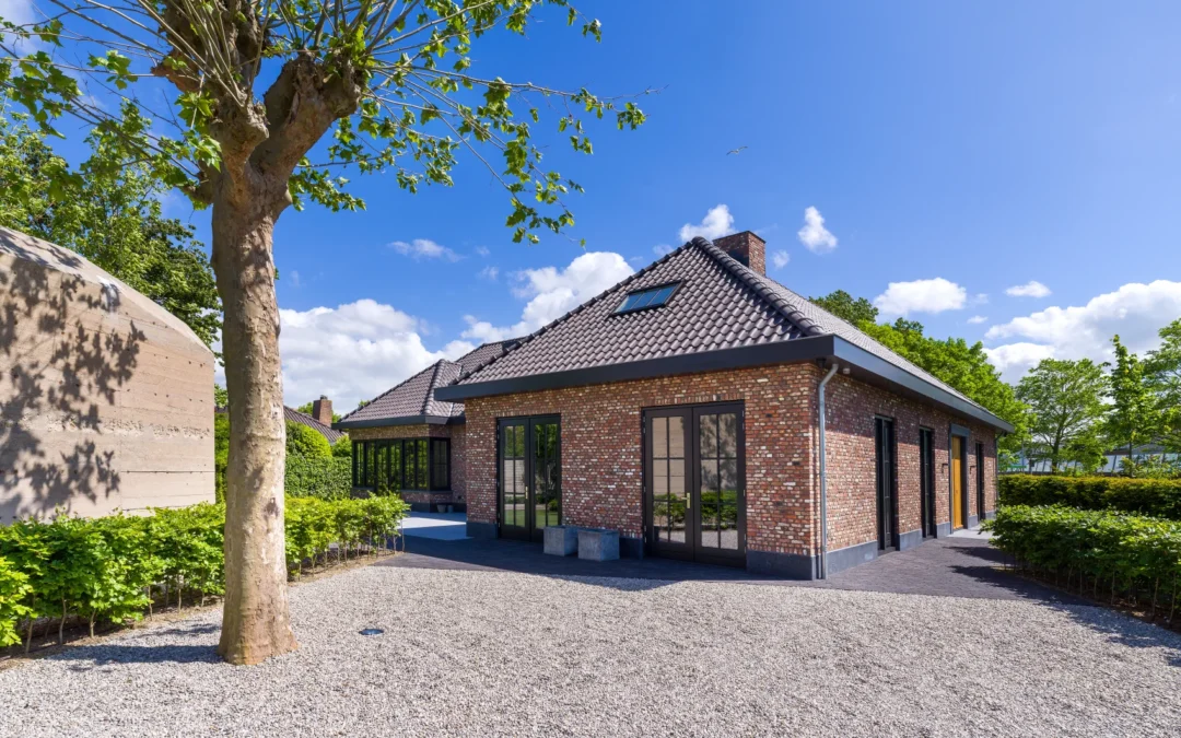 Villa met garage in bunker